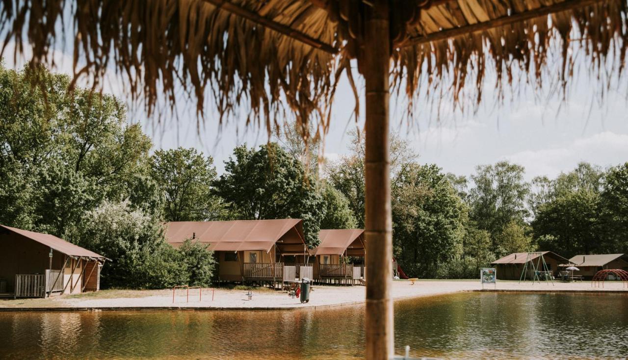 Vinkel Vakantiepark Dierenbos מראה חיצוני תמונה